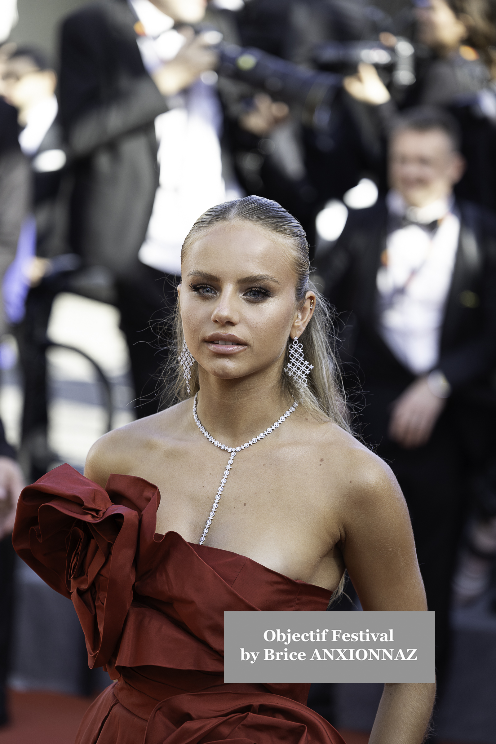 Kinds  Of  Kindness / 77th Cannes International Film Festival / Objectif Festival by Brice ANXIONNAZ